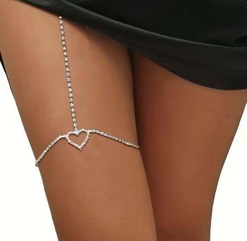 Прикраса на стегно Rosalie Heart Chain зі стразами та серцями TNS1098 фото