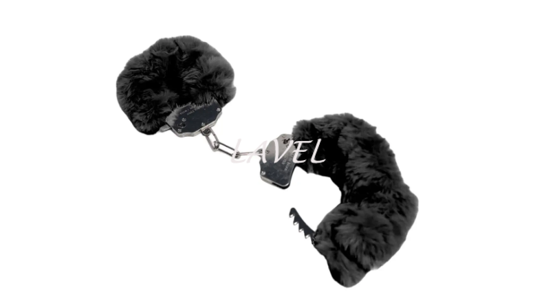 Наручники DS Fetish Plush handcuffs, метал із хутром, чорні 99273 фото